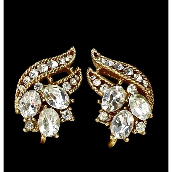 Crown Trifari Clip Earrings Clear Rhinestones Bright Sparkle Swirl Leaf Goldtone - Picture 4 of 11